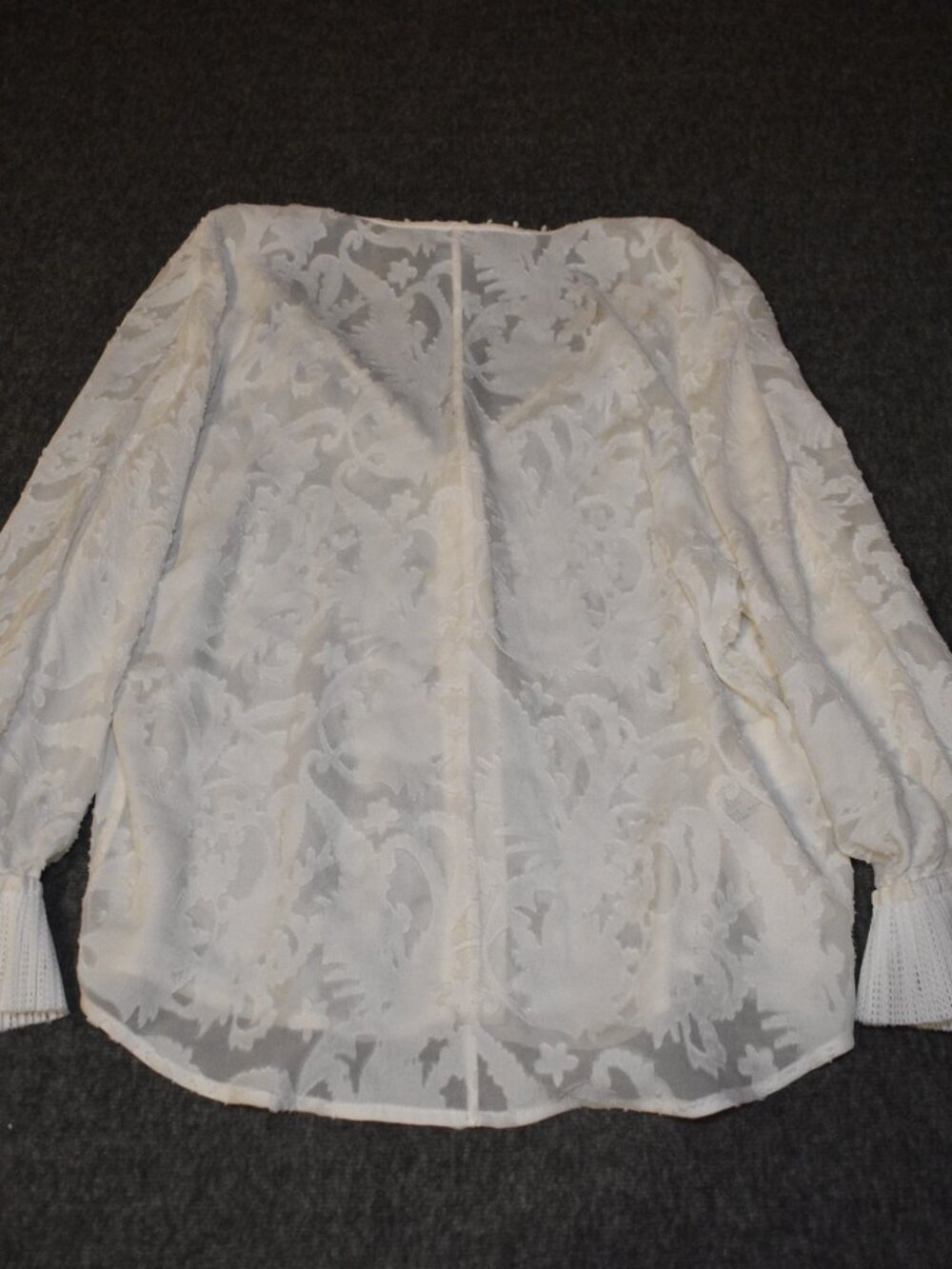Emporio Armani Ivory White Button-Up Blouse Women’s Size 40 Cottagecore Chic